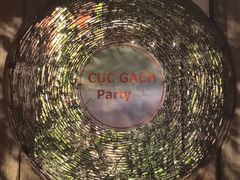 -Cuc Gach Quan Restaurant