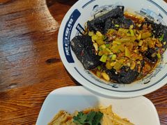 -黑白电视长沙小吃(美林M·LIVE天地东座店)