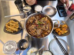 -蓉三少冒烤鸭·四川小吃集(北京首店)