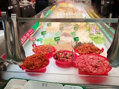 -成都你六姐·牛肉冒菜(信泰中心商场店)