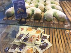 -巴黎贝甜(大宁国际商业广场店)