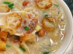 荔湾艇仔粥-伍湛记 · 广州老字号(龙津中路店)