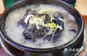 Black Chicken and Deer Antler Soup