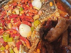 -鸣记脆皮烤鱼·海鲜烤鱼(三八广场店)
