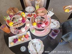 -亚龙湾喜来登·美景台大堂吧
