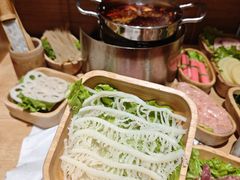 -独食火锅·半米屋台(直营总店)