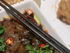 -八府香鸭·啫啫煲(华山路店)