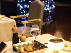 -龙虾酒吧扒房(宁波香格里拉店)