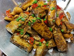 -黄泥岗·地道湖北菜(奥特莱斯店)