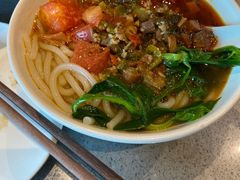 焖肉小锅米线-半山腰·云南菜(侨福芳草地店)