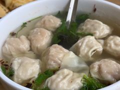 -石门侯·石门馄饨侯(革新北街店)