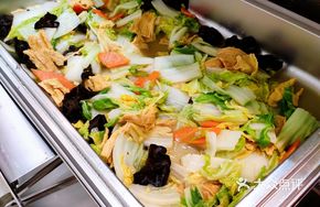 Chinese Cabbage, Black Mushroom, and Tofu Skin Stir-Fry