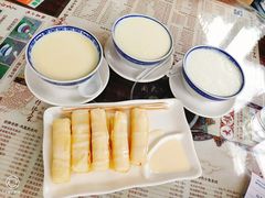 -周大娘牛乳(旧寨古村总店)