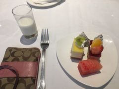 -东华假日酒店自助餐