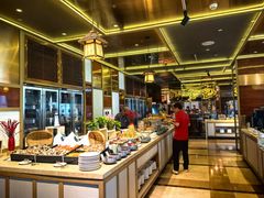 -大中华希尔顿酒店-念自助餐·嗨啤·小龙虾