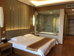 -月坨岛华清月府温泉酒店