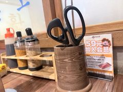 -明洞阿姨·韩式酱蟹烤肉·创意料理(方庄店)