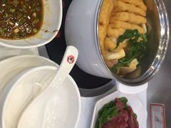 -川锅汇旋转小火锅
