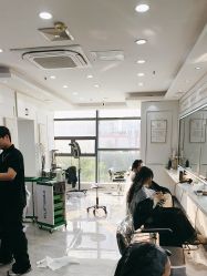 -镁连社·美联社