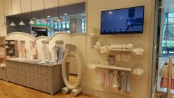 点击看大图 -丽婴房(七莘路店)