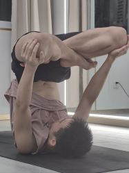 -亚太瑜伽普拉提学院