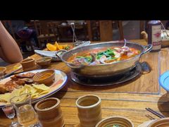 -亮欢寨酸汤鱼(沙冲路店)