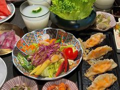 -铭牛烧肉·和牛海鲜自助(高新月牙湖店)