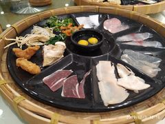 -老国贸云南传统过桥米线(滇池店)