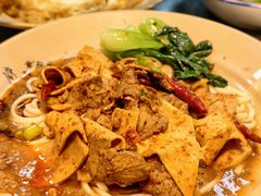-方铲铲·成都板凳面(滨江银泰店)