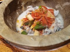 -滇香肴·云南菜蒸汽石锅鱼(云南北路店)