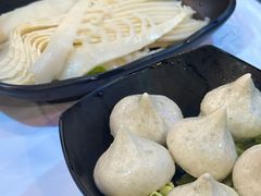 -鲜入围煮花胶鸡海鲜火锅