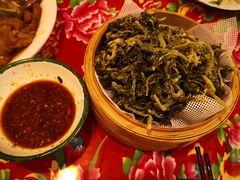 -闯关东东北农家菜(崂山石老人店)
