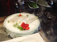 -大匠工房古船木艺术餐厅·猪肚鸡专门店(长白仙岛店)