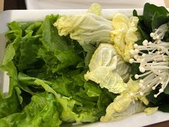 -何鲜菇火锅(大营盘店)