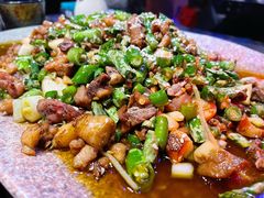 酒馆螺丝鸡-醉小酒馆·川菜·江湖菜·重庆菜(观音桥旗舰店)