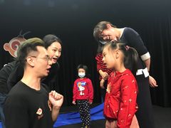 -猴有戏教育戏剧·音乐剧·主持口才·演讲朗诵辩论(环球港华师大校区)