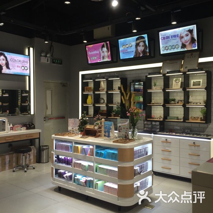 o-lens隐形眼镜店