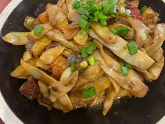 -快乐老家三鲜饺子东北菜(南六中路店)