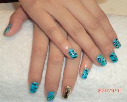 蔻丹胶+豹纹+金属贴甲-艾妃罗高科美肤美甲美睫健康管理