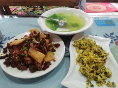 -泸沽肴(泸沽湖大洛水村农村信用社旁店)