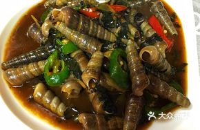 Szechuan-style Stir-fried Snails with Purple Perilla