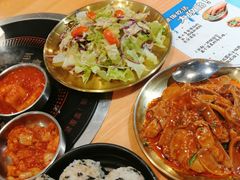 -肥肥虾庄·金牌油焖大虾(杨园滨江时代walk店)