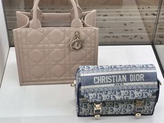 -Dior迪奥(海信广场店)