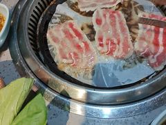 -金滏山·烤肉海鲜火锅自助(襄阳万达店)