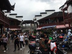 -庙前街美食城