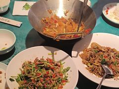 -呷湘厨·鱼汤捞饭·剁椒鱼头·辣椒炒肉(国家会展中心店)