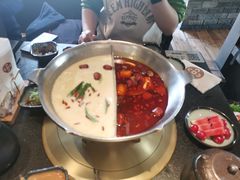 双拼锅底-湊湊火锅·茶憩(新中关购物中心店)