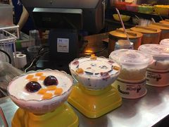 -鸿通城购物中心