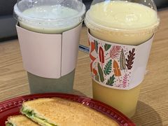 冰椰汁抹茶牛奶-HELLO 27 意面·沙拉·帕尼尼