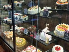 面包甜点陈列柜-红跑车蛋糕世界(清江路店)